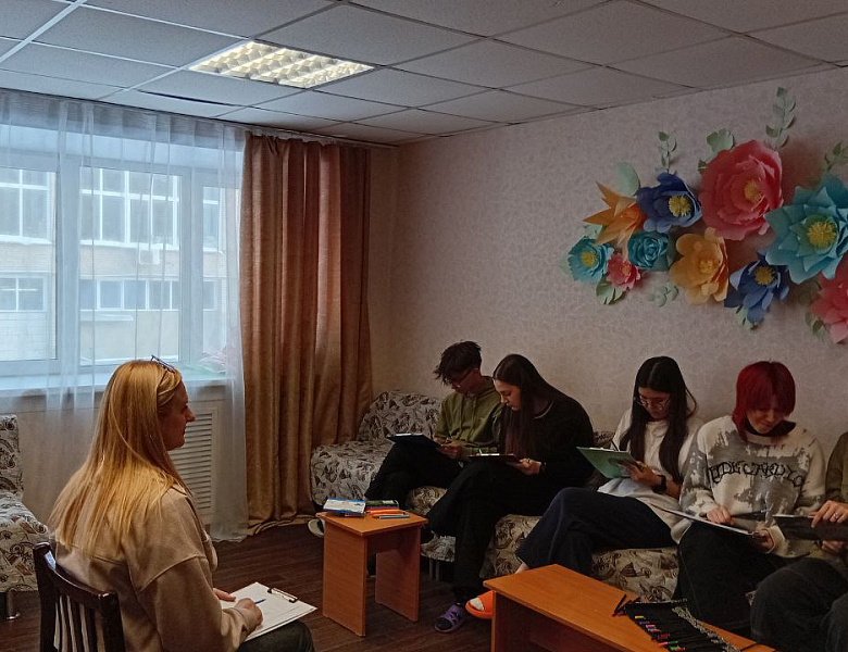 Тренинг с студентами из групп первого курса 12 и 12к, проживающими в общежитии НАСК