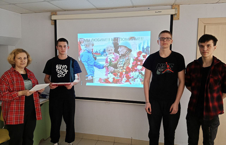 Песни в солдатских шинелях