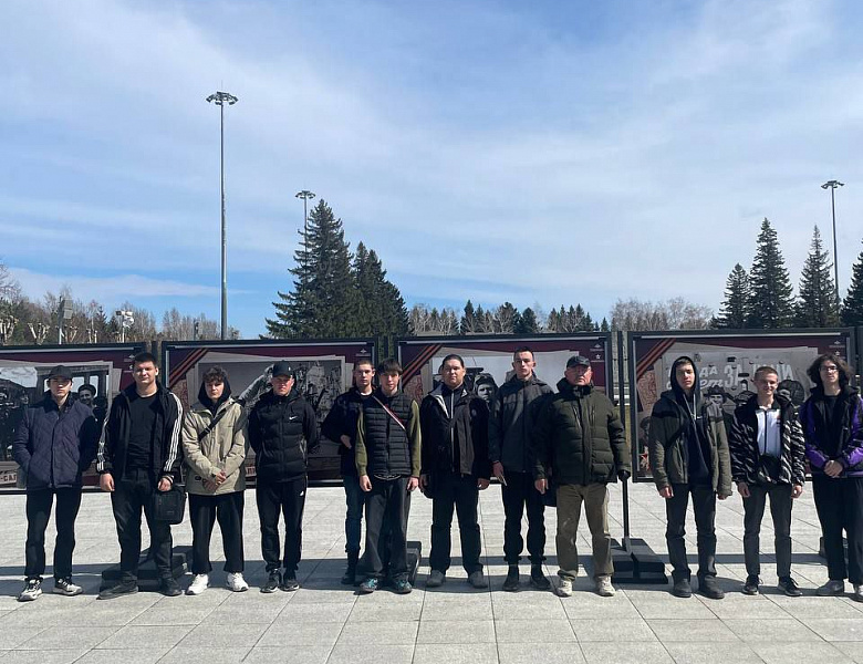 Экскурсия к одному из главных памятников Новосибирска — Монументу Славы.