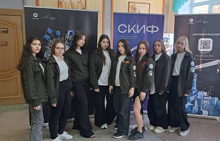 И учиться, и строить