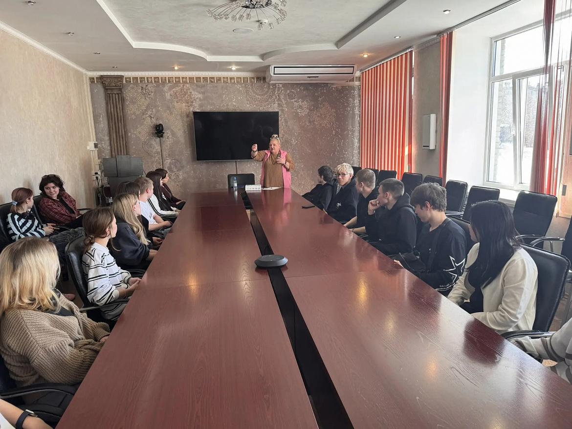 Прошла увлекательная, но очень важная встреча со специалистом Центра репродуктивного здоровья!