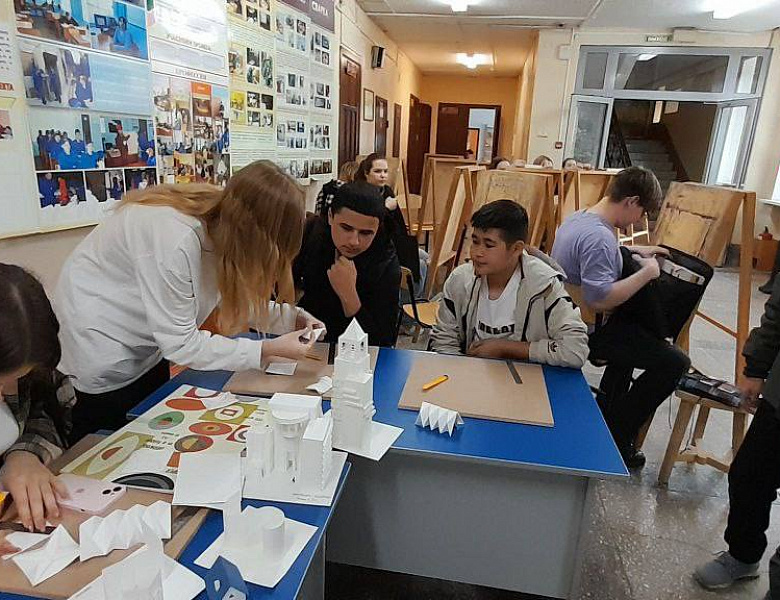 Новосибирский архитектурно-строительный колледж, открыл двери для будущих абитуриентов и их родителей. 