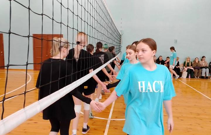 Товарищеский матч по волейболу среди сборных команд девушек «НАСК» и «НКПИ»