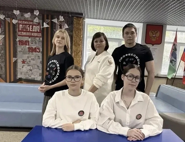 Воспитание с душой: советник директора по воспитанию в региональном этапе Всероссийской премии