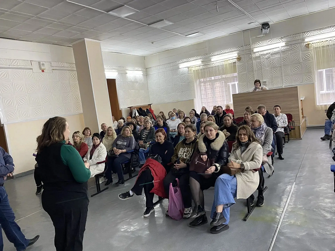 Будущее начинается сегодня: Амбассадоры Профессионалитета в МБОУ СОШ №27!
