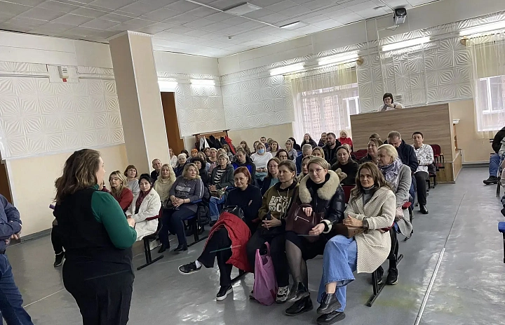 Будущее начинается сегодня: Амбассадоры Профессионалитета в МБОУ СОШ №27!