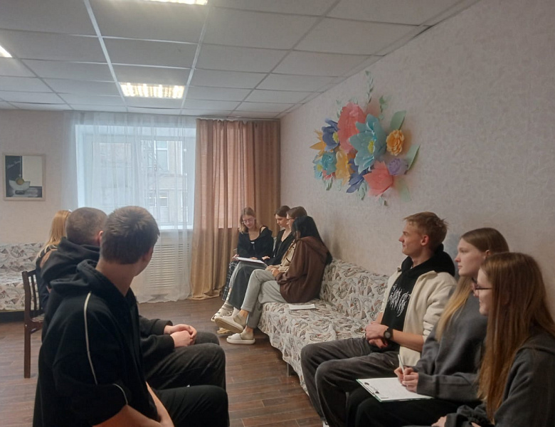 В рамках Международного дня родного языка провели тренинг.